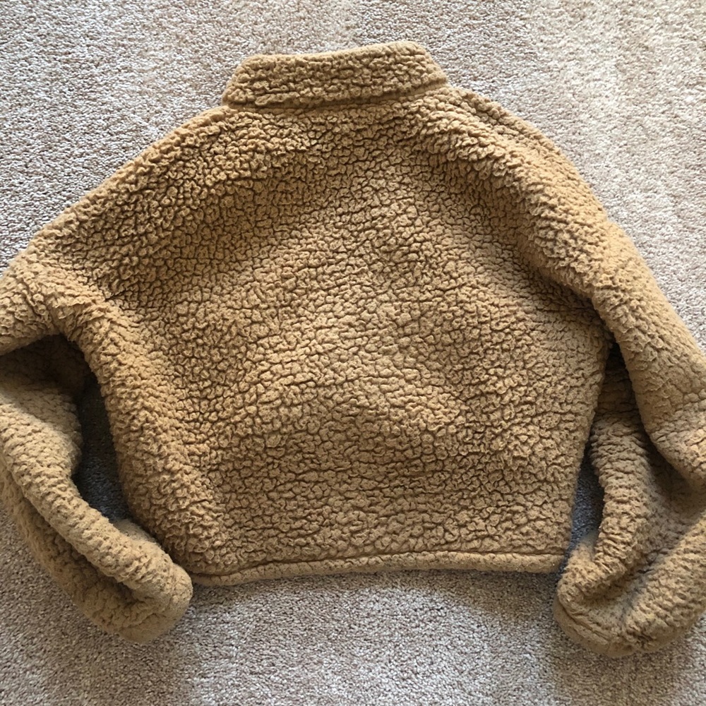 Express Teddy Jacket - Picture 9 of 13